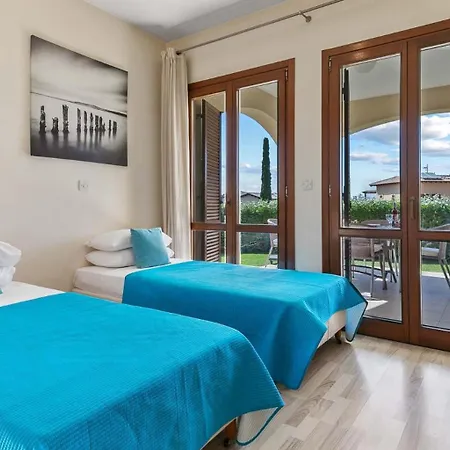 Appartamento Lovely Ground Floor Pomos With Private Garden And Communal Pool - Aphrodite Hills