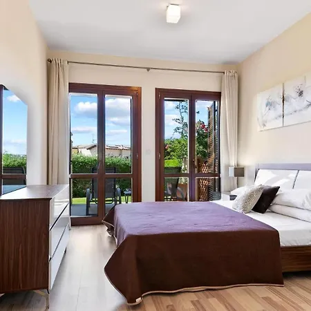 Lovely Ground Floor Pomos With Private Garden And Communal Pool - Aphrodite Hills * Kouklia