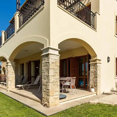 Apartament Lovely Ground Floor Pomos With Private Garden And Communal Pool - Aphrodite Hills