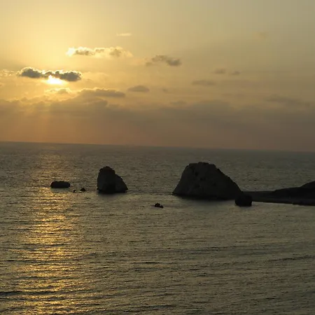 Lovely Ground Floor Pomos With Private Garden And Communal Pool - Aphrodite Hills * Kouklia