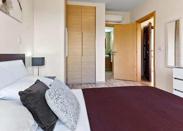 Lovely Ground Floor Pomos With Private Garden And Communal Pool - Aphrodite Hills *