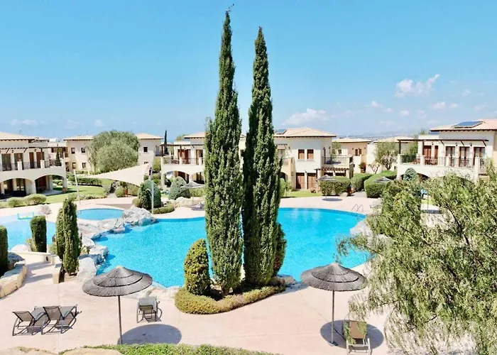 Lovely Ground Floor Pomos With Private Garden And Communal Pool - Aphrodite Hills アパート クークリア